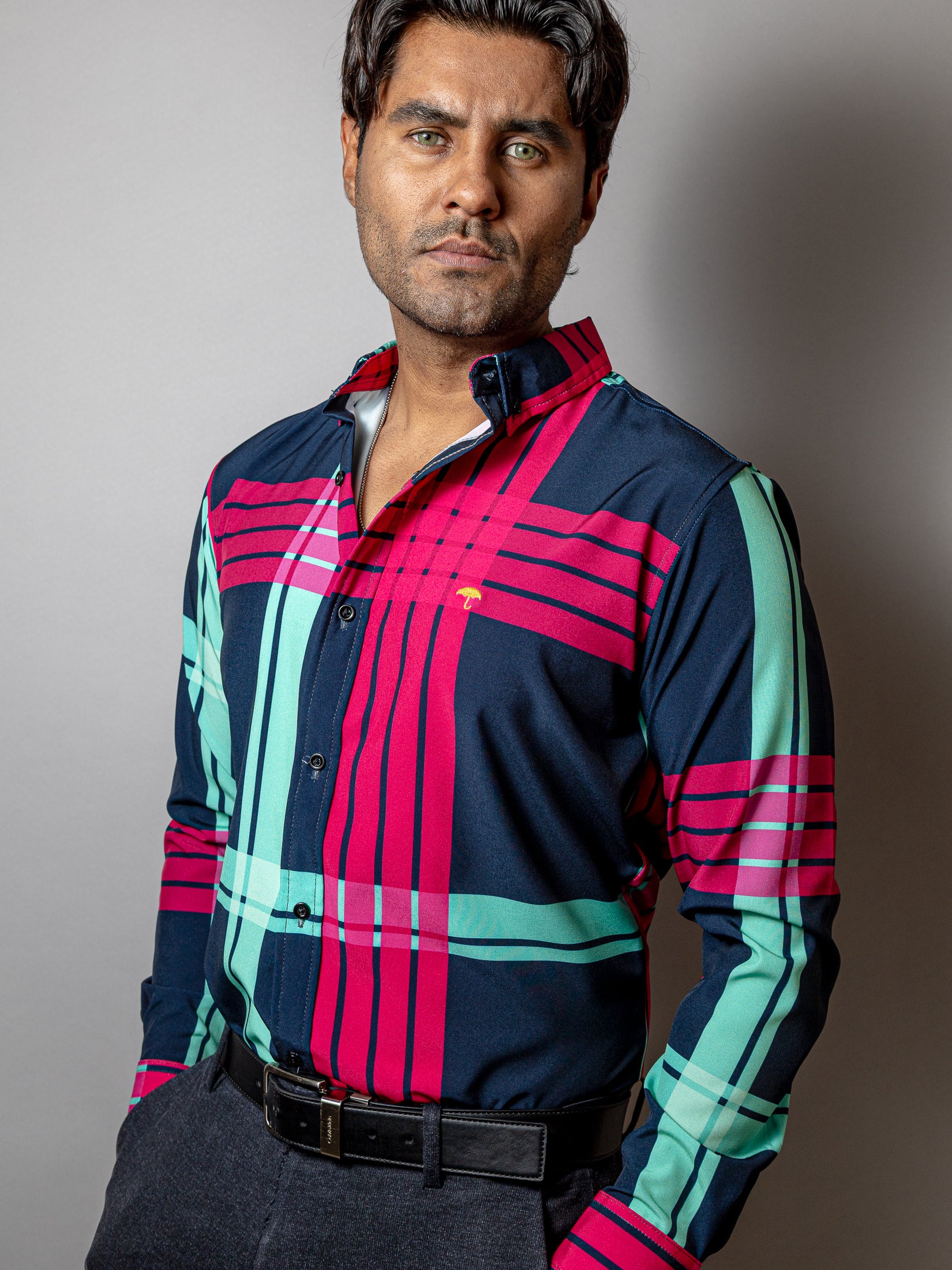 Camisa Casual Hombre, Azul Marino Líneas Rosa Y Azul Turquesa - Tiendas Platino Camisas Hombre 34 (S)