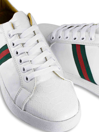 Tenis Sneakers Blancos Texturizados Det Rojo Con Verde
