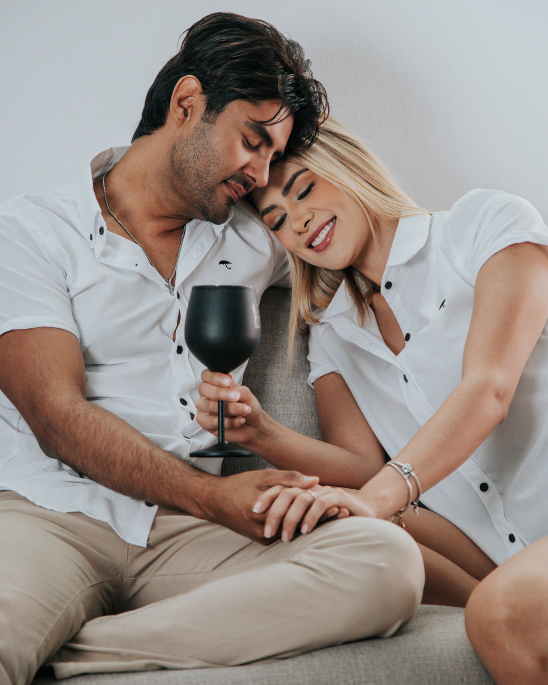Celebra el Amor con Estilo: Camisas a Juego para Parejas en este San Valentín
