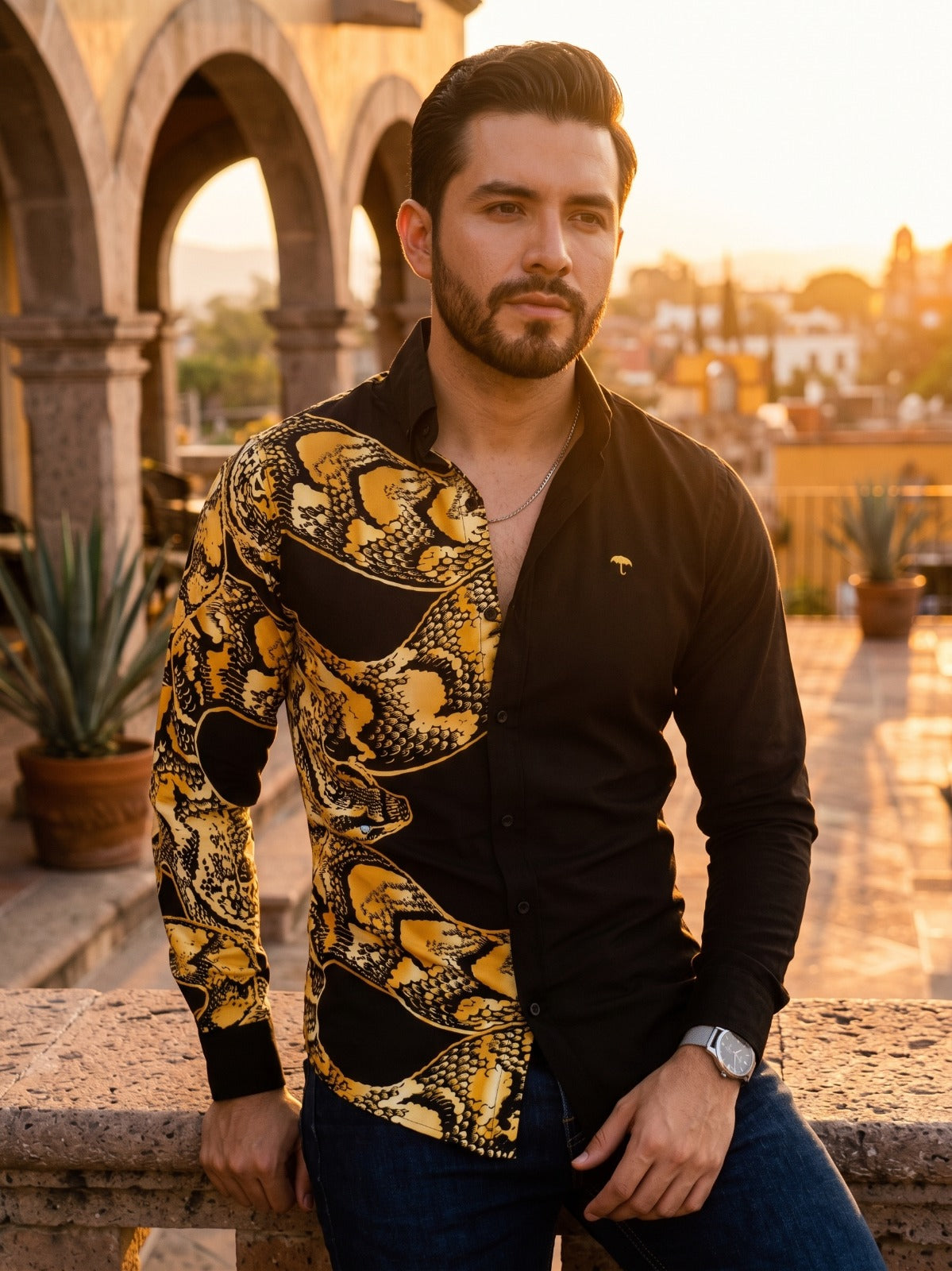 Camisa Hombre Estampado Negro — Serpent Shadow Fit | Moon & Rain