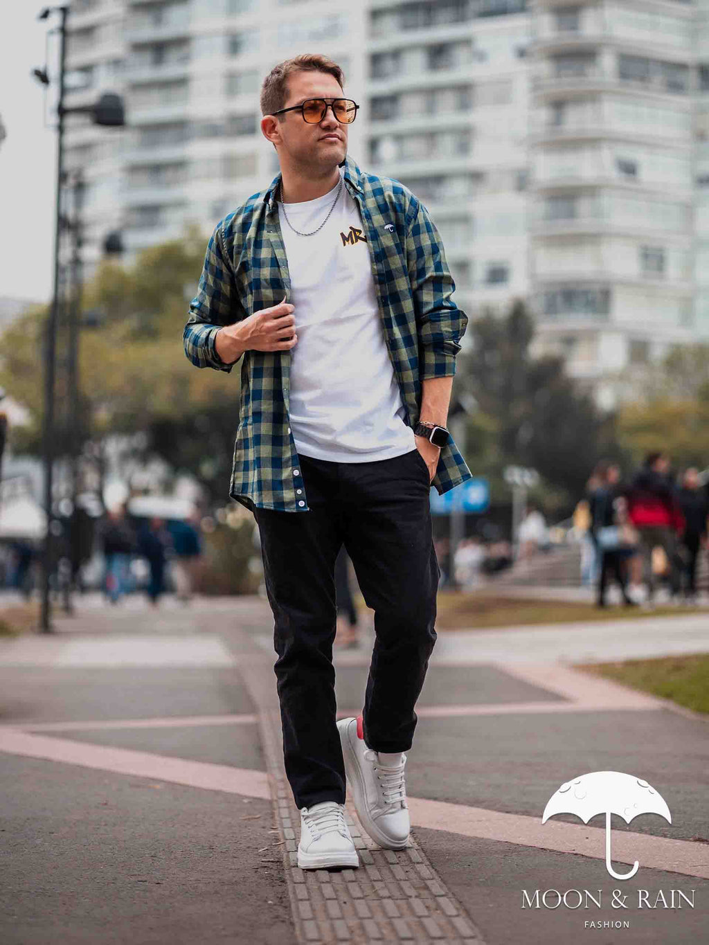 Playera Hombre Slim Fit Blanca Tigre Dorado - Tiendas Platino Playeras Hombre 34 (S)