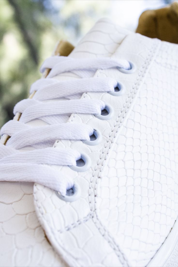 Tenis Hombres Sneakers Blancos Texturizado Snake