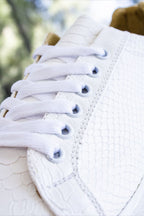Tenis Hombres Sneakers Blancos Texturizado Snake