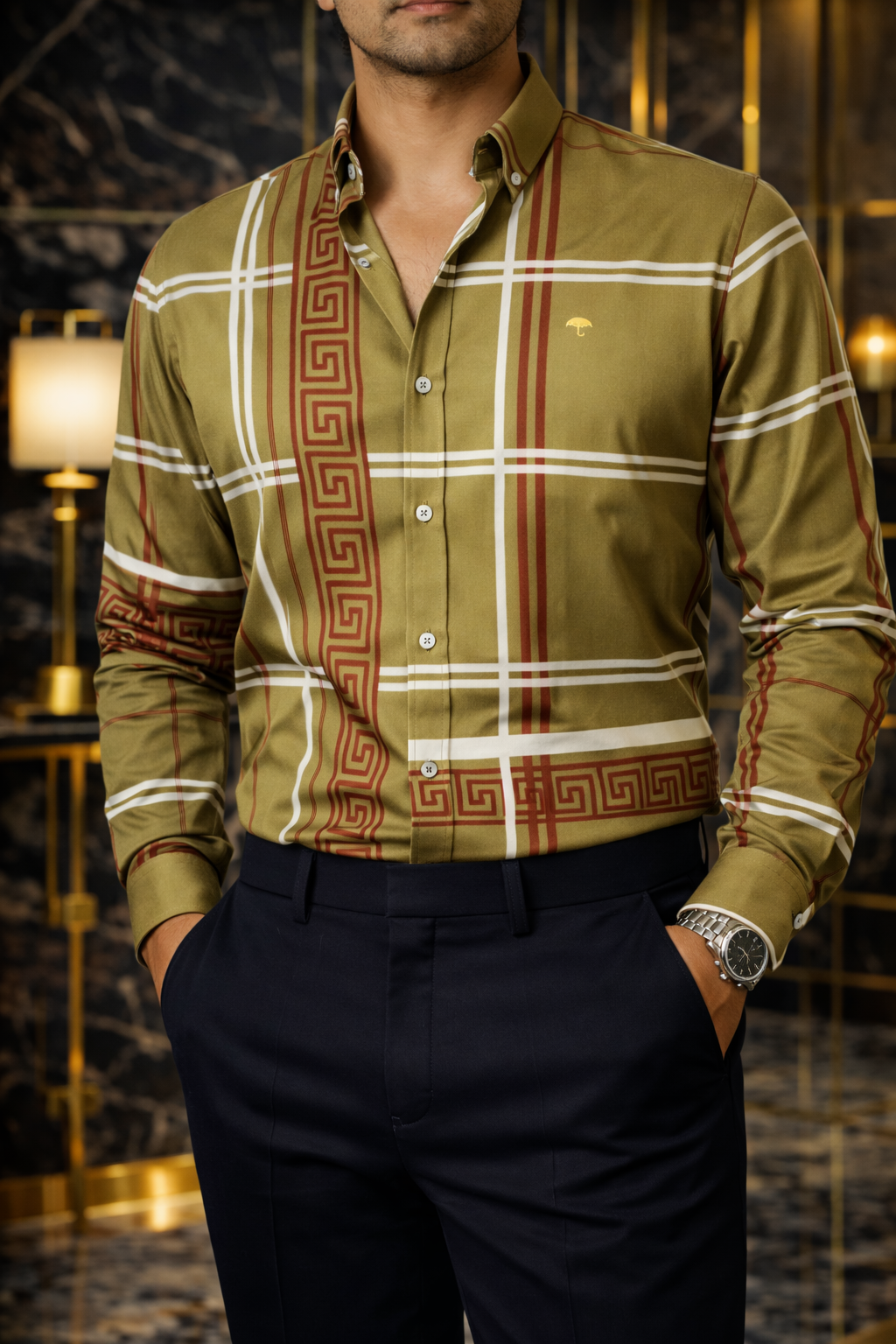 Camisa Hombre Casual Verde Olivo Detalle Griego Marrón y Blanco