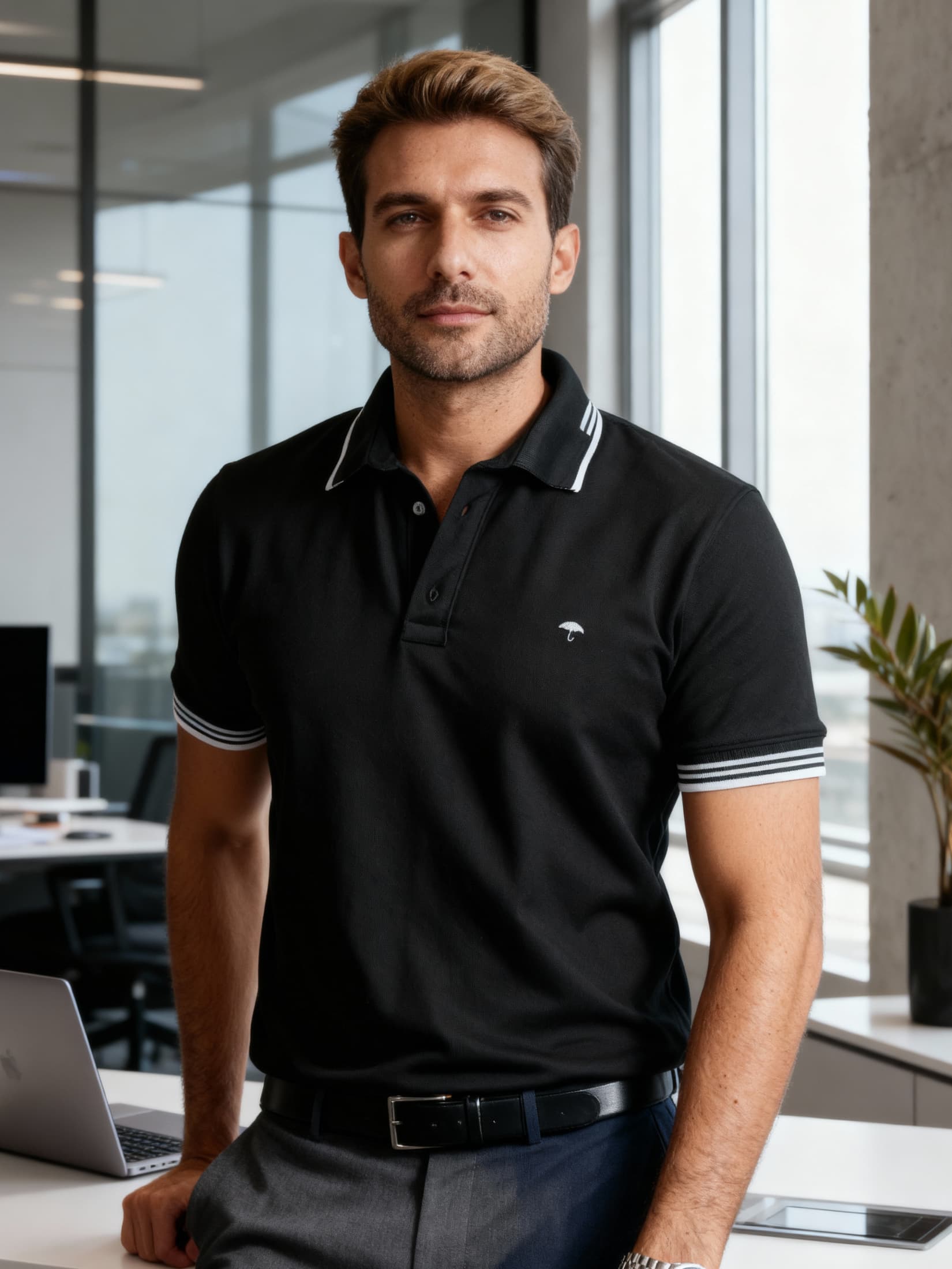 Playera Polo Hombre Slim Fit Negra Detalle Líneas Blancas