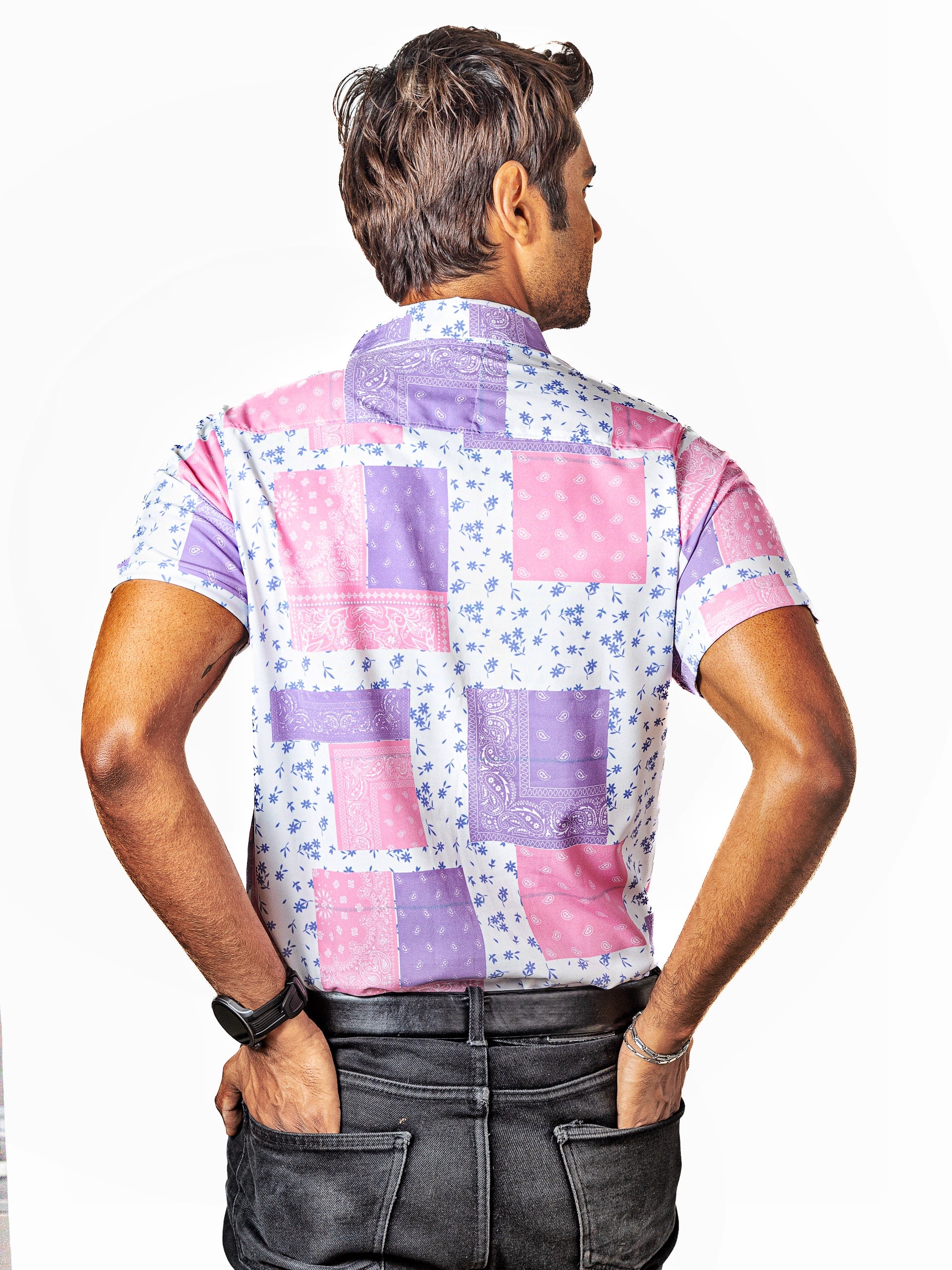 Men's Casual Short-Sleeved White Shirt with Pink Plaid Bandanas