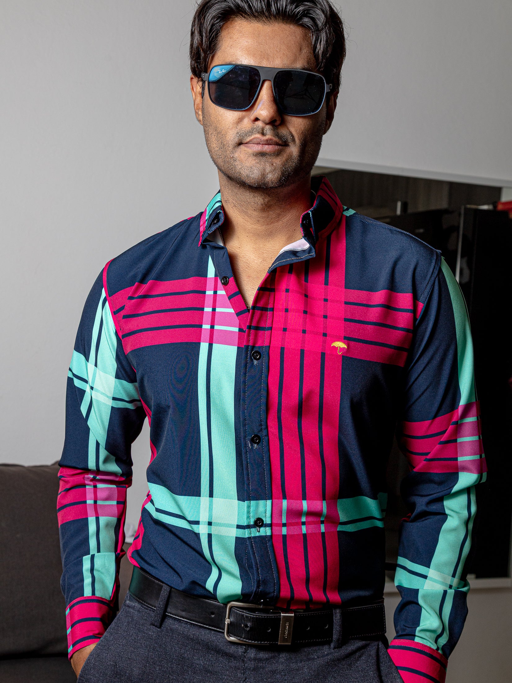 Camisa Casual Hombre, Azul Marino Líneas Rosa Y Azul Turquesa - Tiendas Platino Camisas Hombre 34 (S)