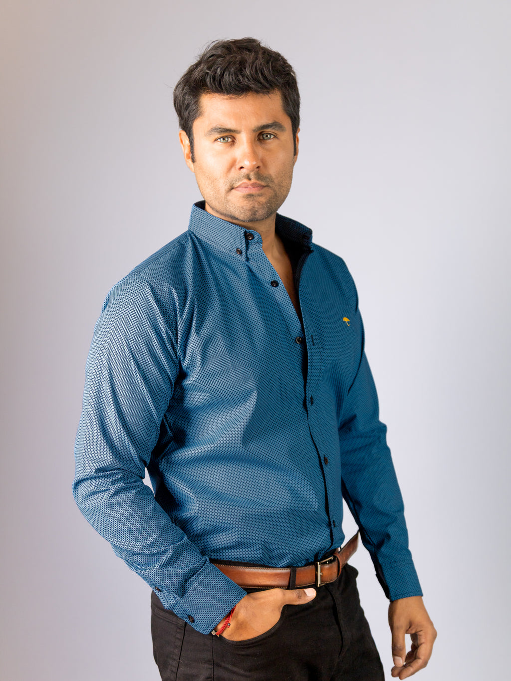 Camisa Hombre Casual Azul Mini Rombos Negros