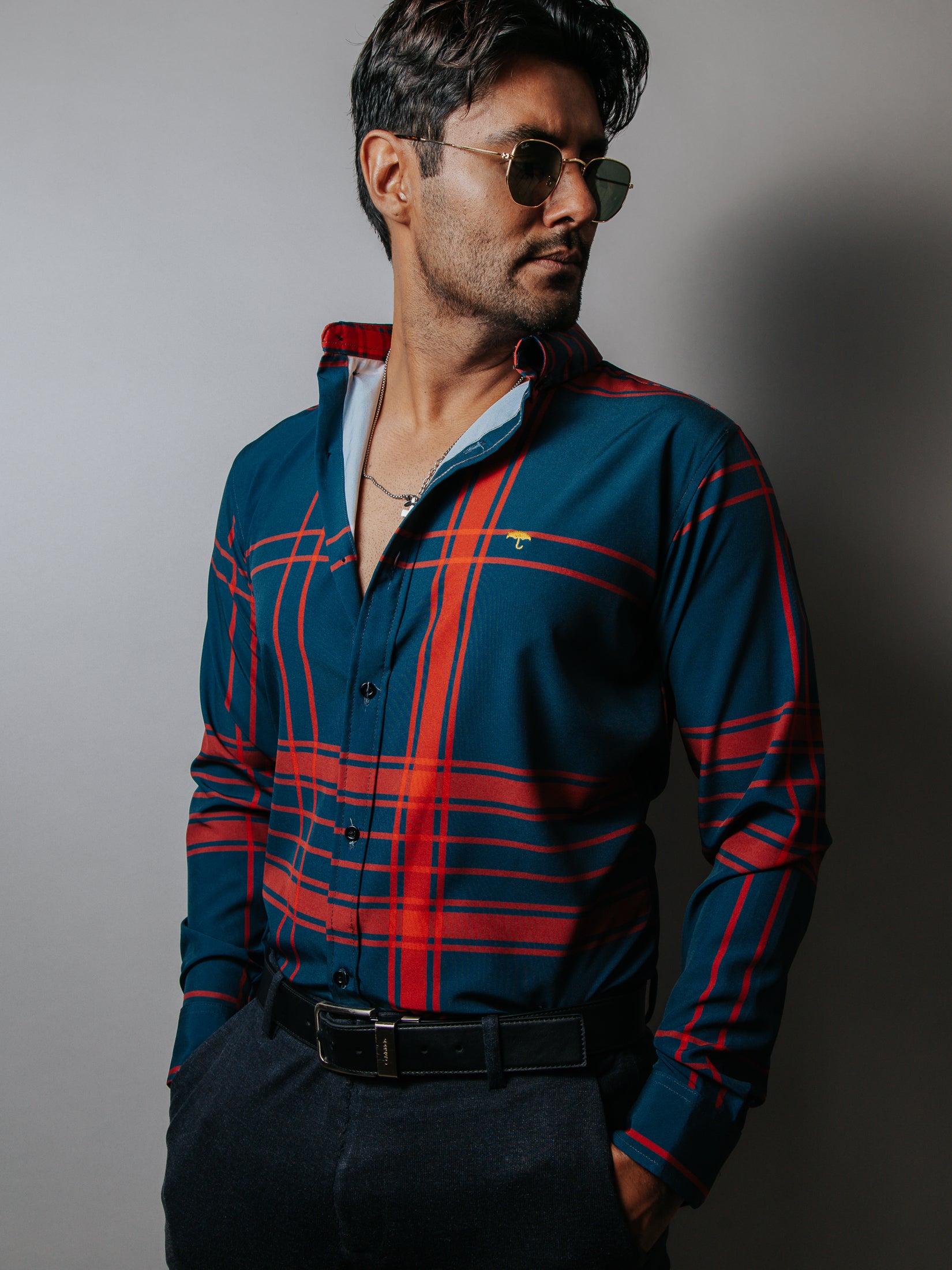 Camisa Hombre Casual Marino Rayas Rojas - 34 (S)-Tiendas Platino