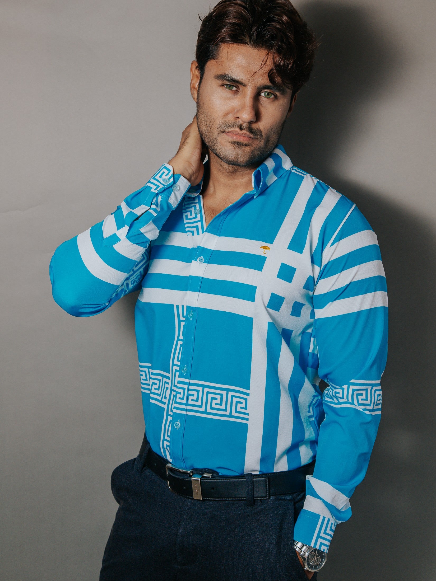 Camisa Hombre Casual Azul Cielo Detalle Griego Blanco