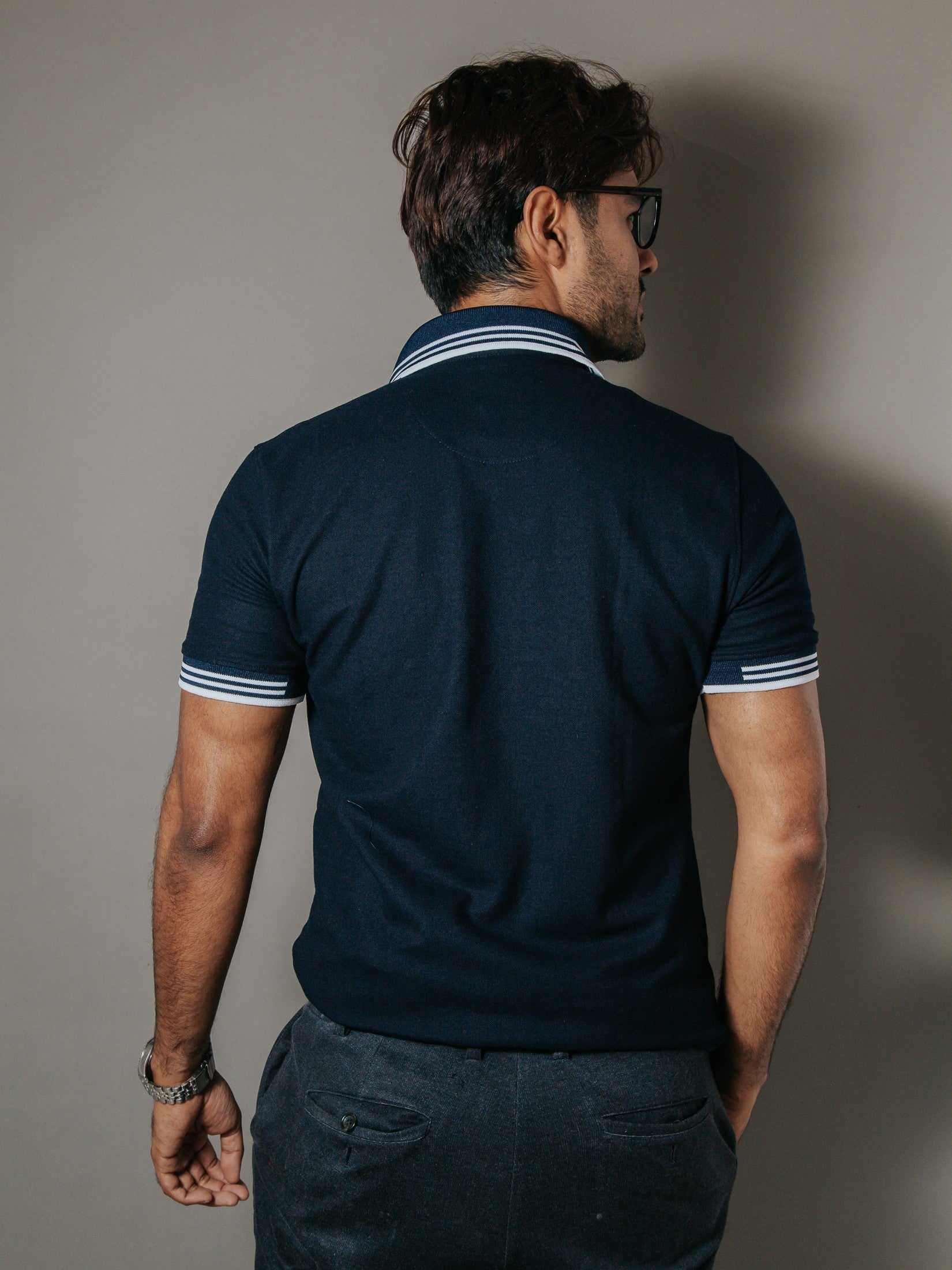 Playera Polo Hombre Slim Fit Azul Marino Detalle Blanco