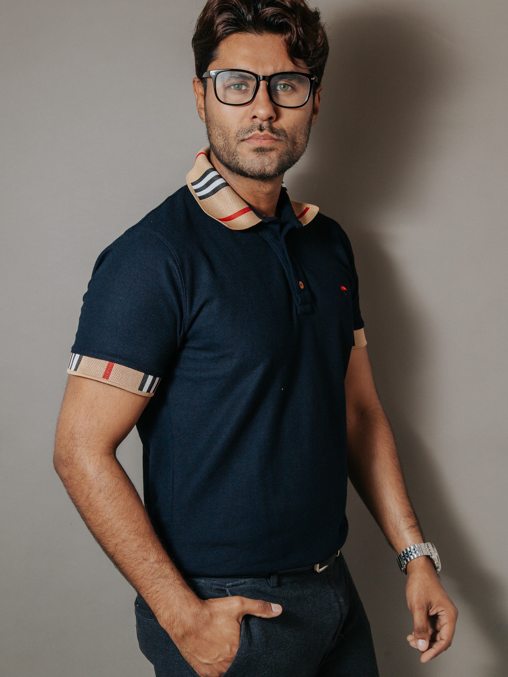 Playera Polo Hombre Slim Fit Azul Marino Detalle Beige