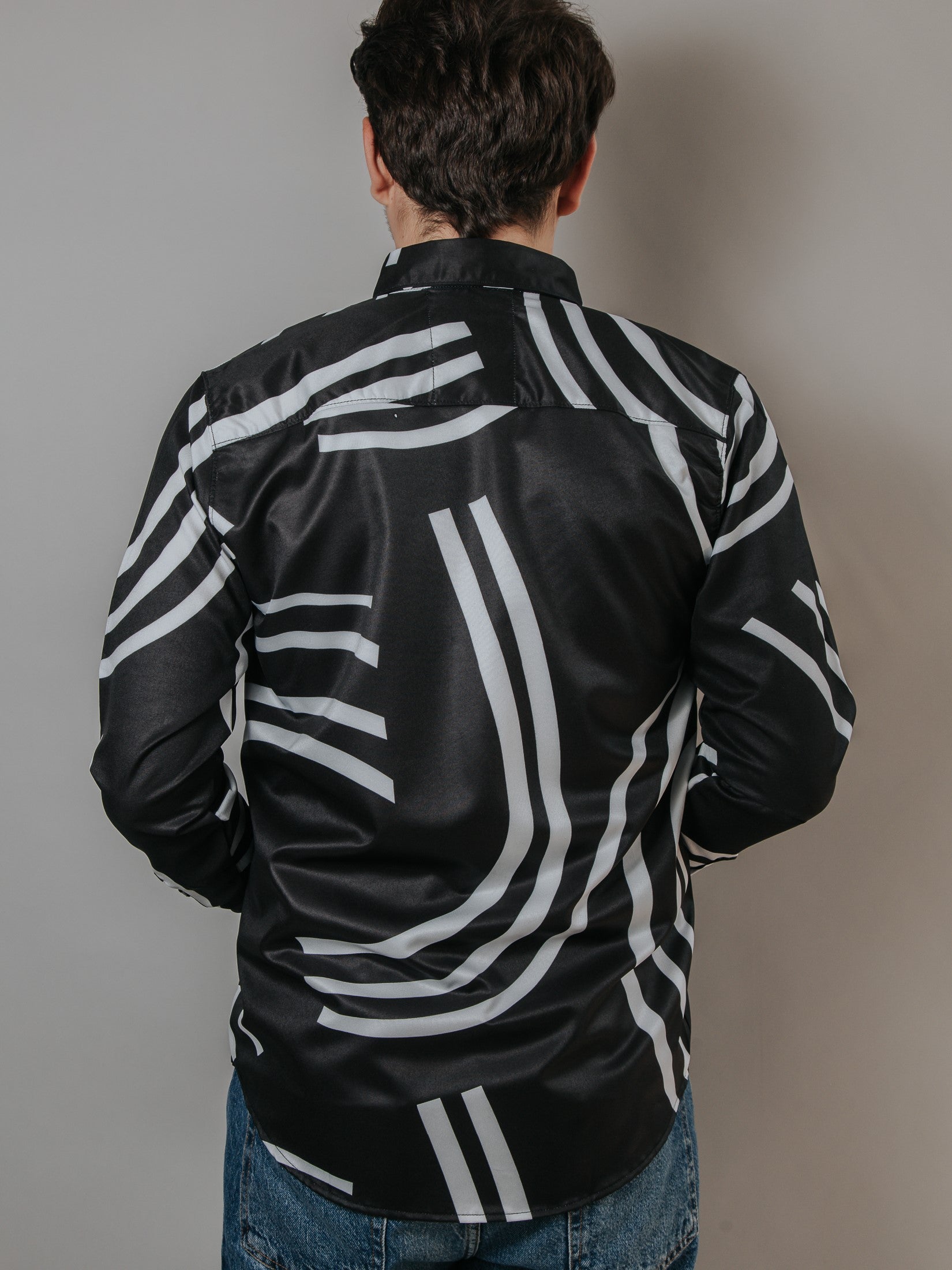 Camisa Hombre Casual Negra Círculos Blancos