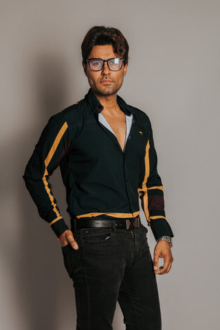 Camisa Hombre Casual Negra Línea Vino y Dorada