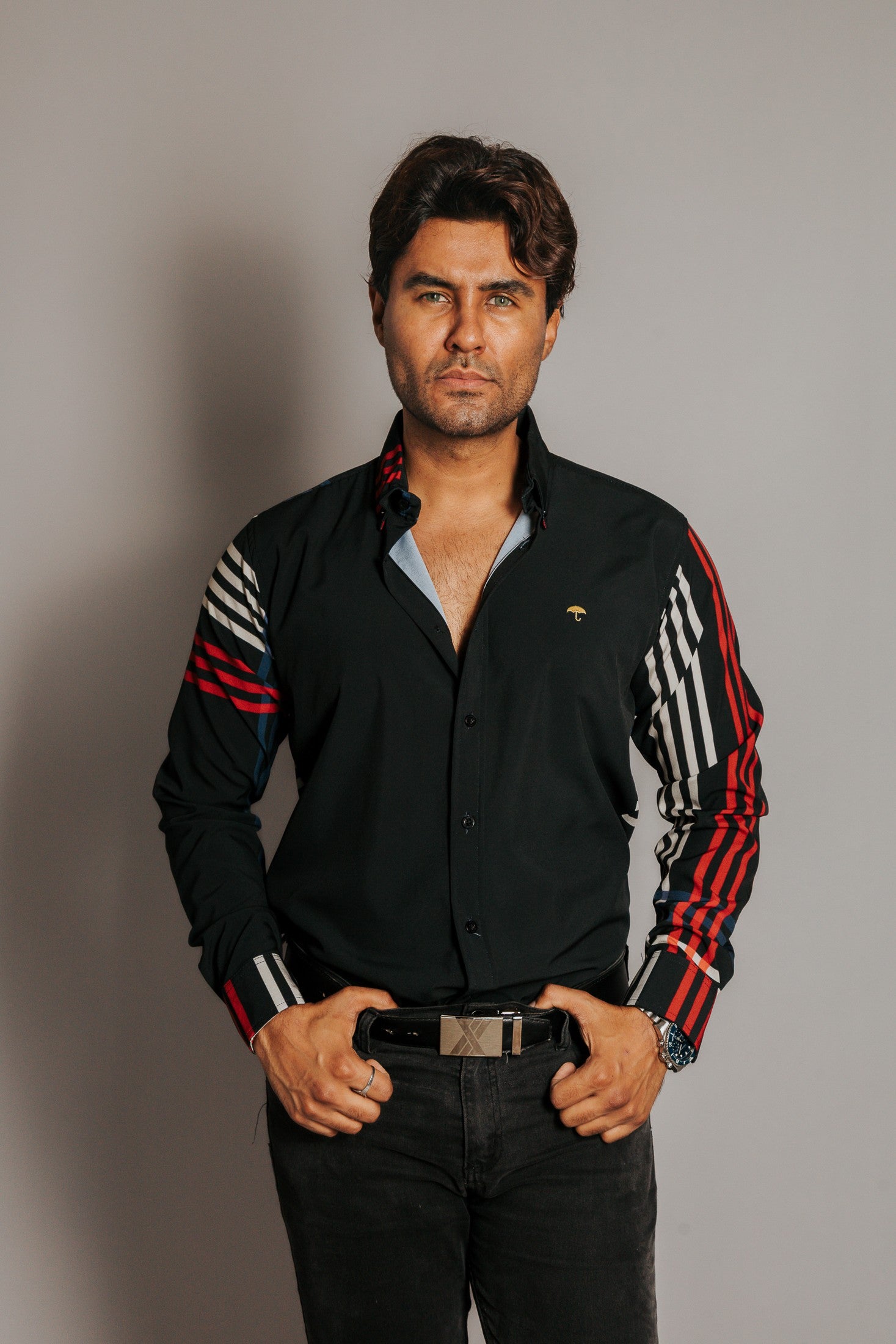 Camisa Hombre Casual Líneas Beige Azul y Rojo