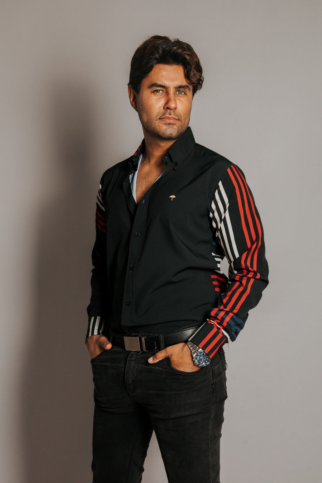 Camisa Hombre Casual Líneas Beige Azul y Rojo