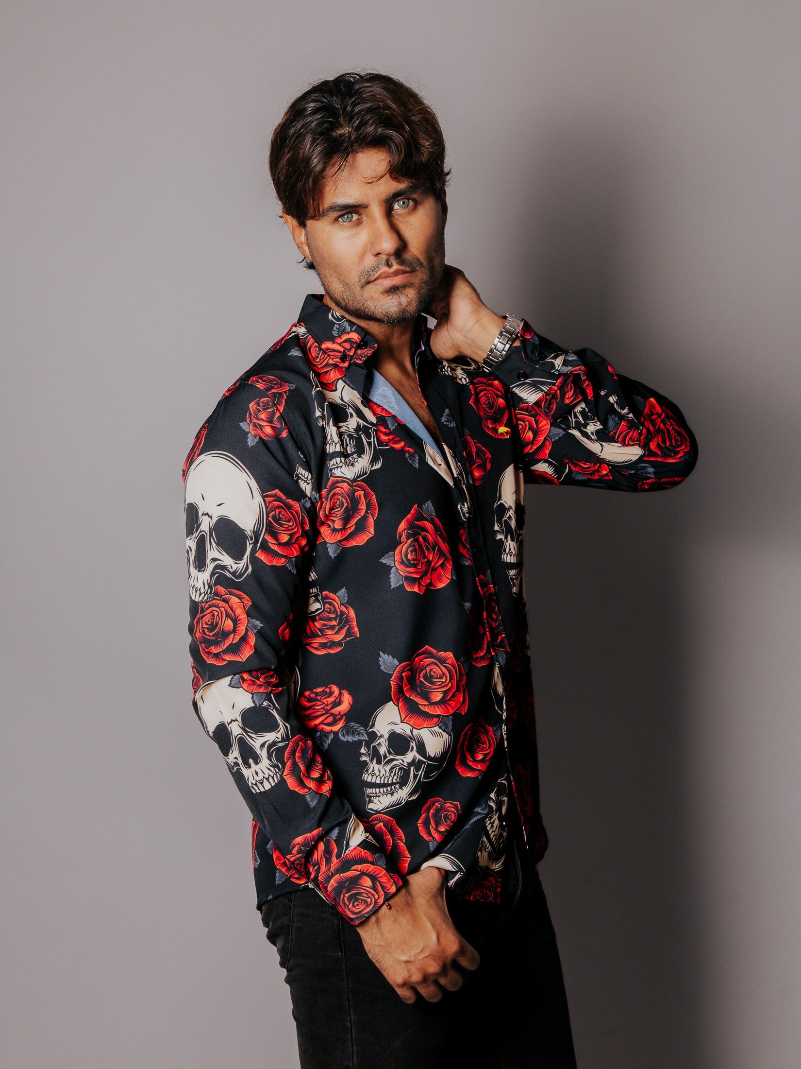 Camisa Hombre Casual Calaveras y Rosas Negra
