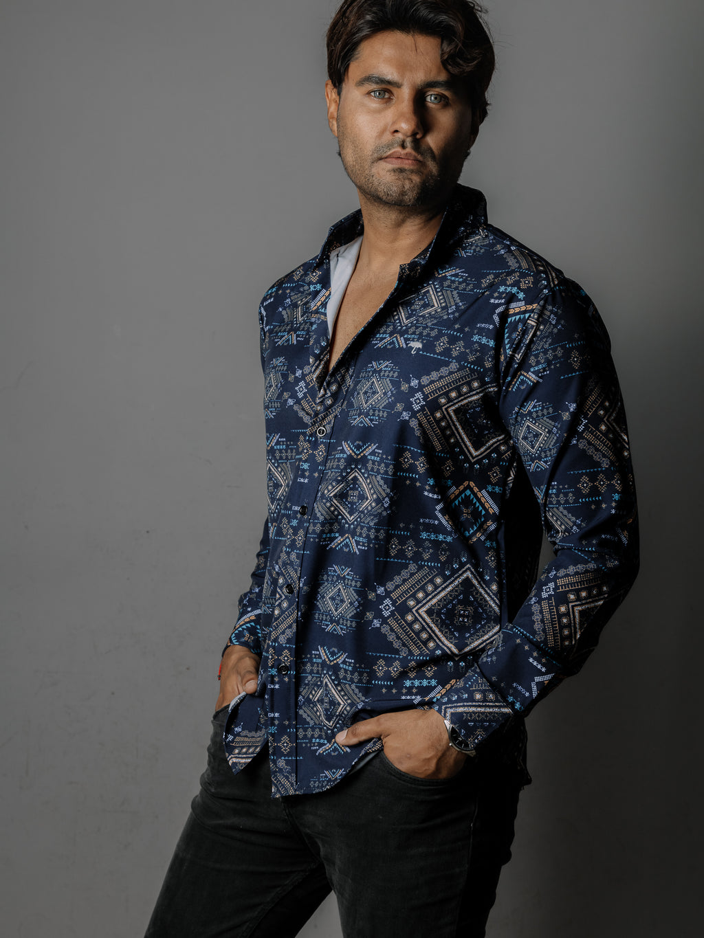 Camisa Hombre Azul Marino Detalles Azul Blanco Beige