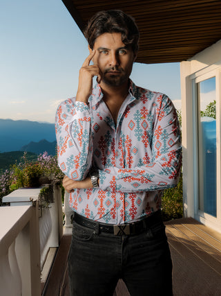 Camisa Hombre Blanca Detalles Rojo y Verde