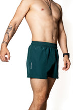 SHORT VERDE OSCURO DE COMPETENCIA PARA HOMBRE KINESTESIA