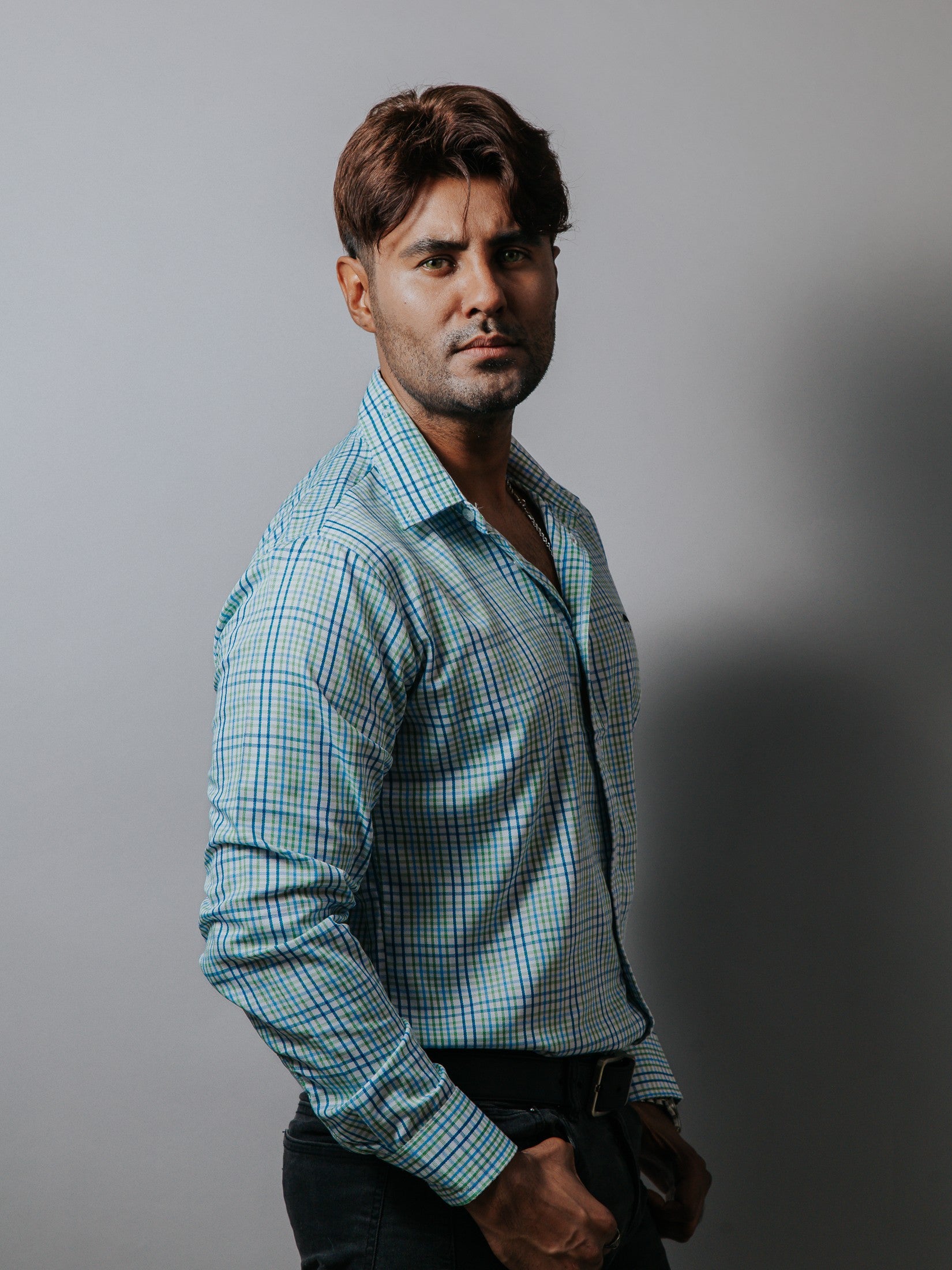 Camisa Hombre Casual Blanca Cuadros Verde y Azul