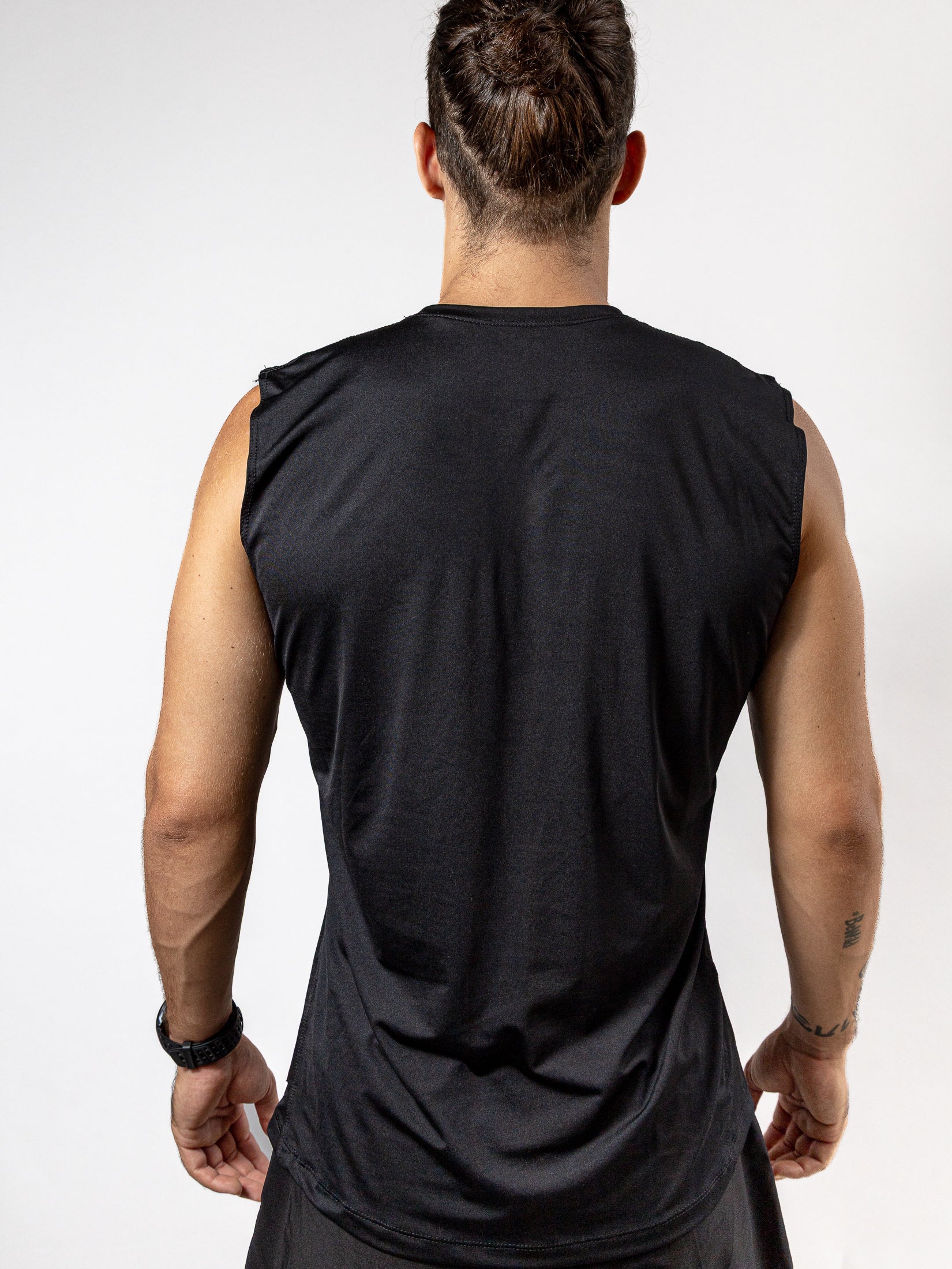 Playera Sin Mangas Negra Para Hombre Basic Kinestesia