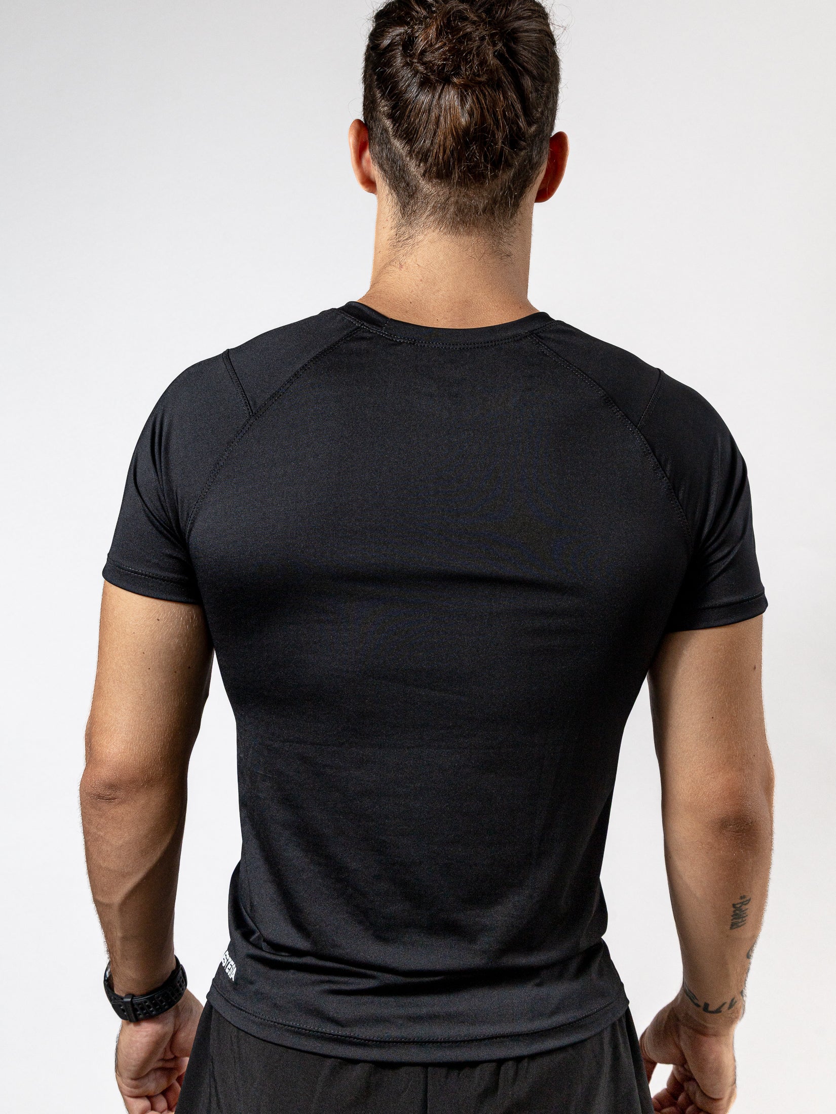 Playera Manga Corta Negra Para Hombre Basic Kinestesia