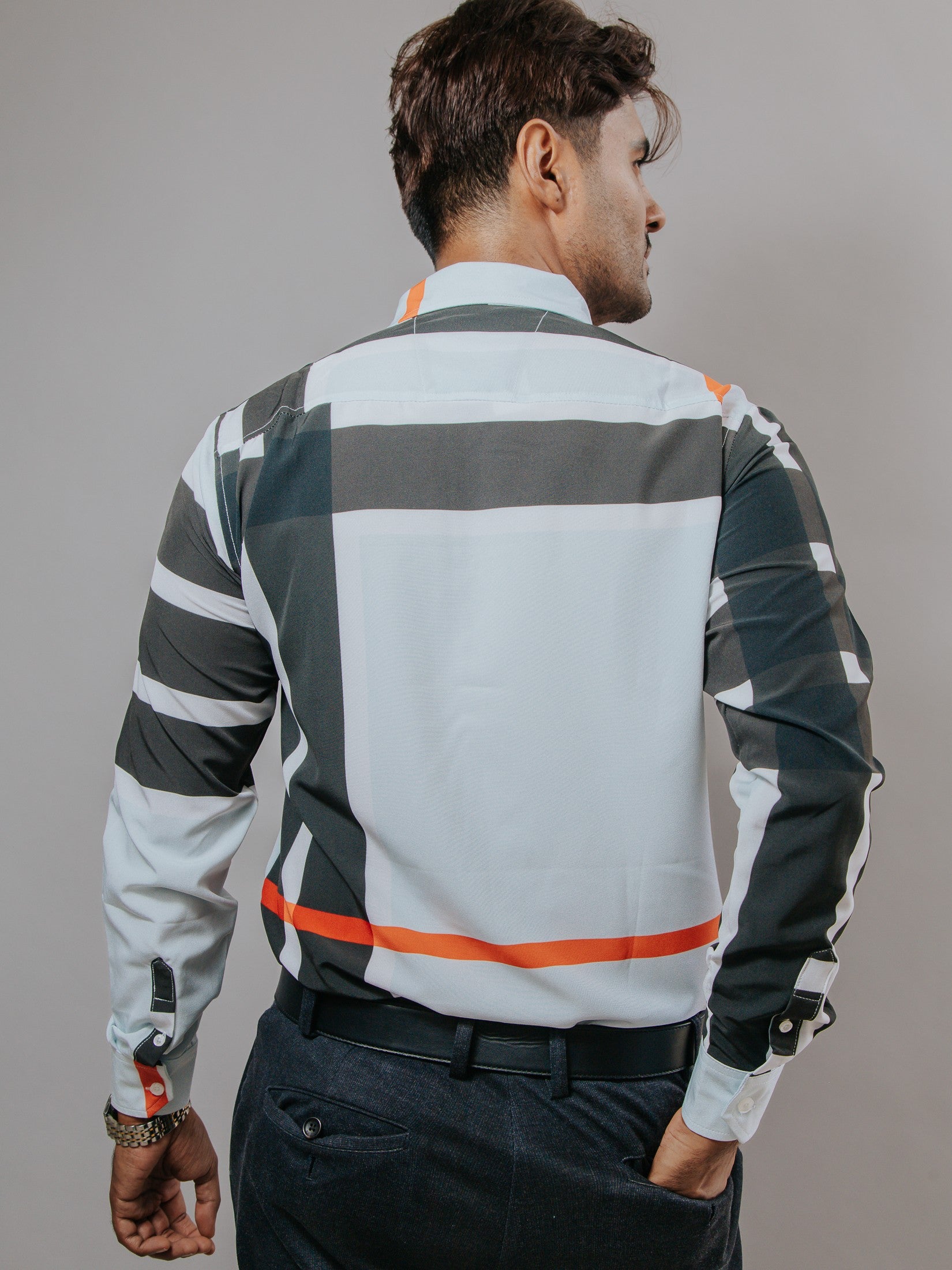 Camisa Hombre Casual Azul Claro Líneas Negro y Naranja