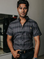 Camisa de Hombre a cuadros  — Moon & Rain. Prenda elegante y moderna.