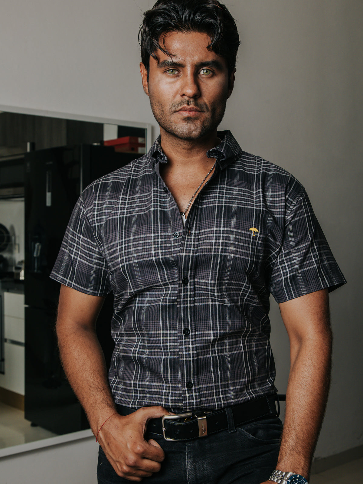 Camisa de Hombre a cuadros  — Moon & Rain. Prenda elegante y moderna.
