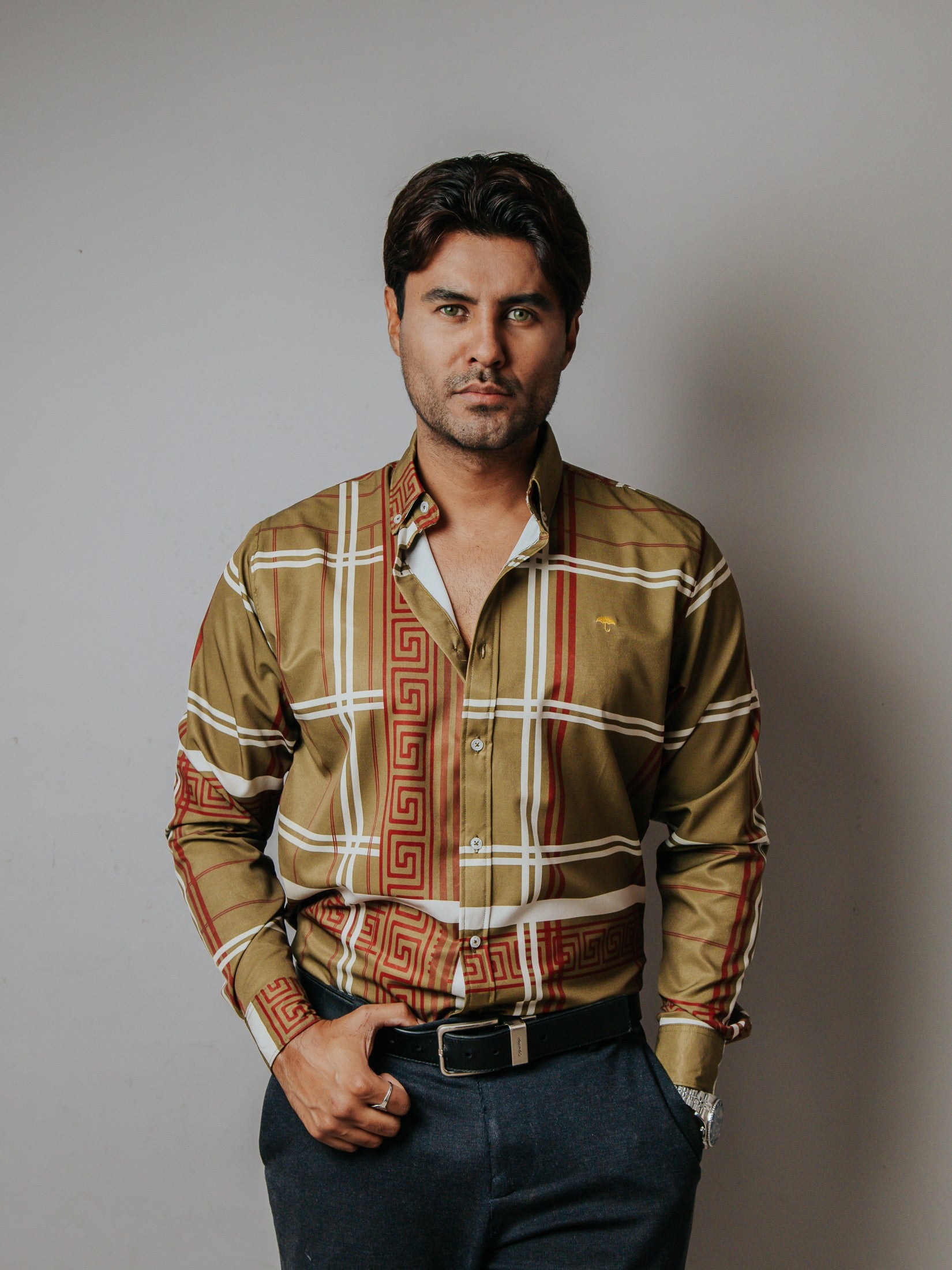 Camisa Hombre Casual Verde Olivo Detalle Griego Marrón y Blanco - 34 (S)-Tiendas Platino