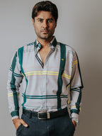 Camisa Hombre Casual Gris Detalles Líneas Amarillo y Rojo