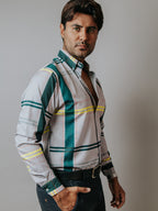 Camisa Hombre Casual Gris Detalles Líneas Amarillo y Rojo