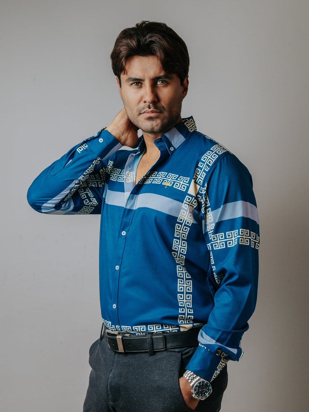 Camisa Hombre Casual Azul Detalle Griego Crema