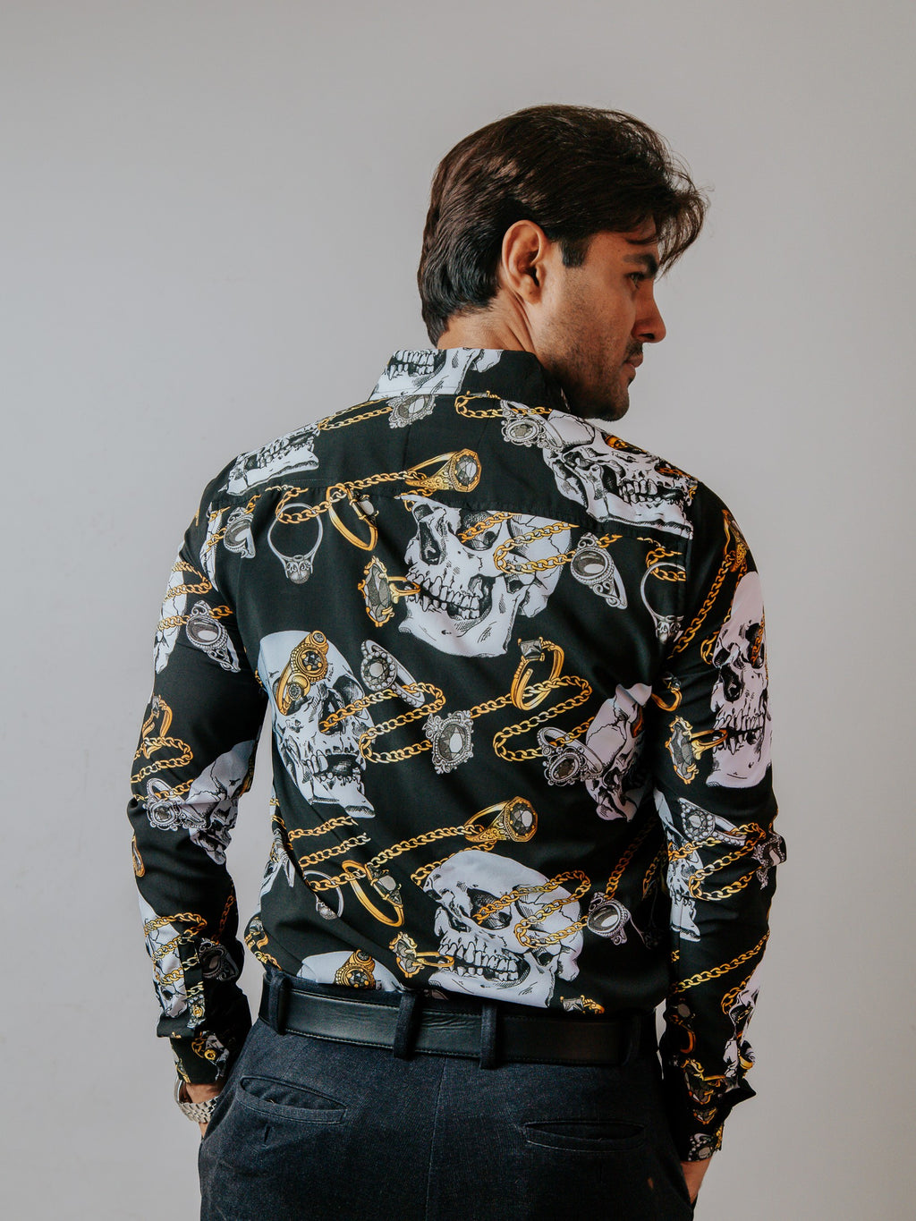 Camisa Hombre Casual Negra Calaveras Blancas Cadenas