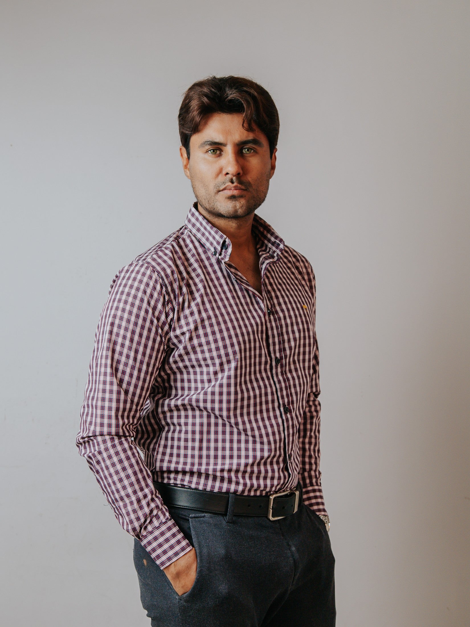 Camisa Hombre Casual Minicuadro Rojo Azul Marino y Blanco