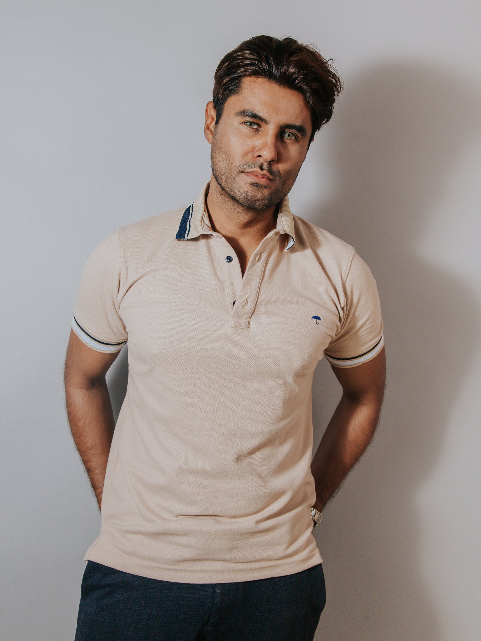 Playera Tipo Polo Hombre Slim Fit Beige Det Marino Y Blanco - 34 (S)-Tiendas Platino