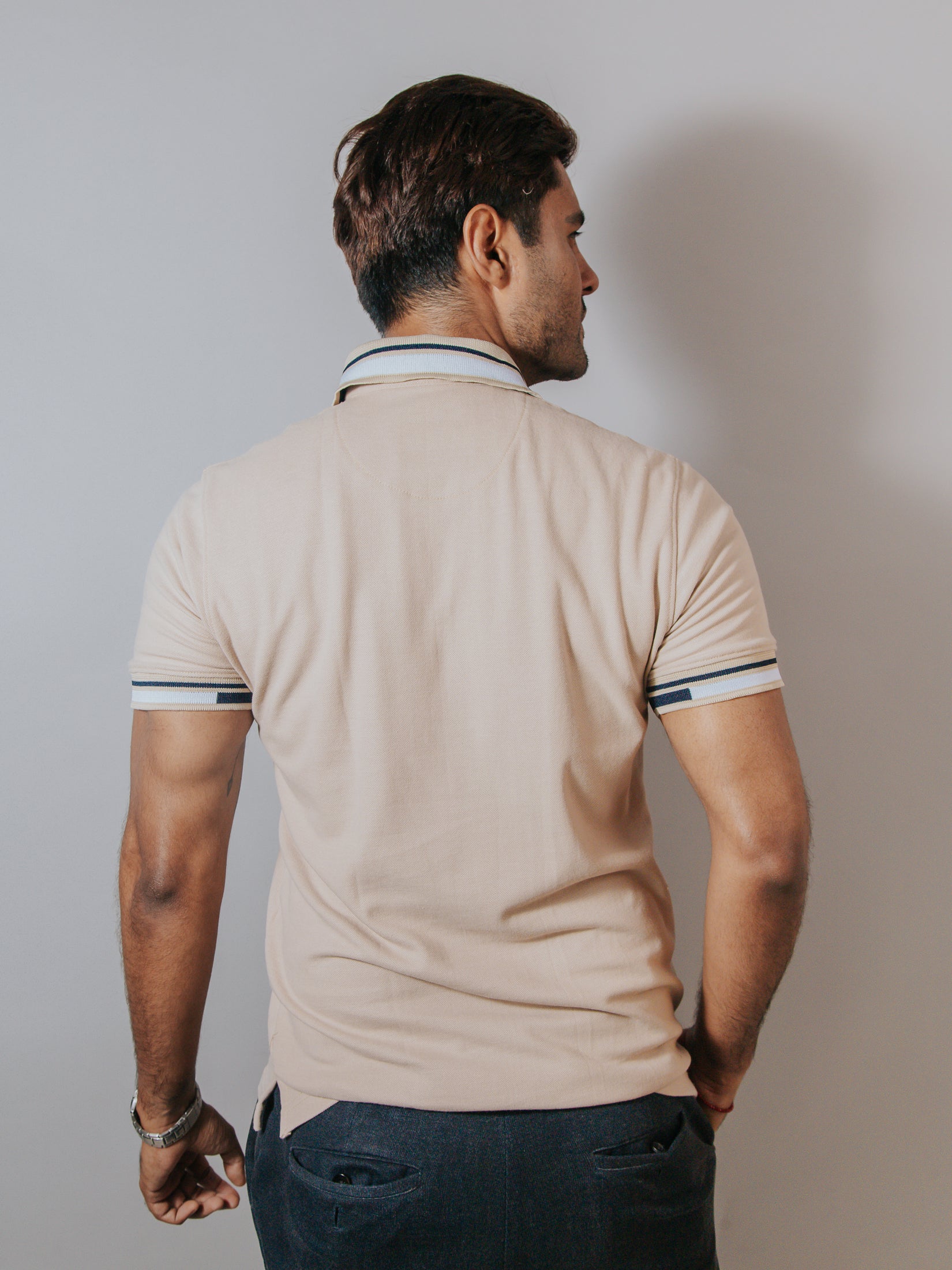 Playera Tipo Polo Hombre Slim Fit Beige Det Marino Y Blanco - 34 (S)-Tiendas Platino