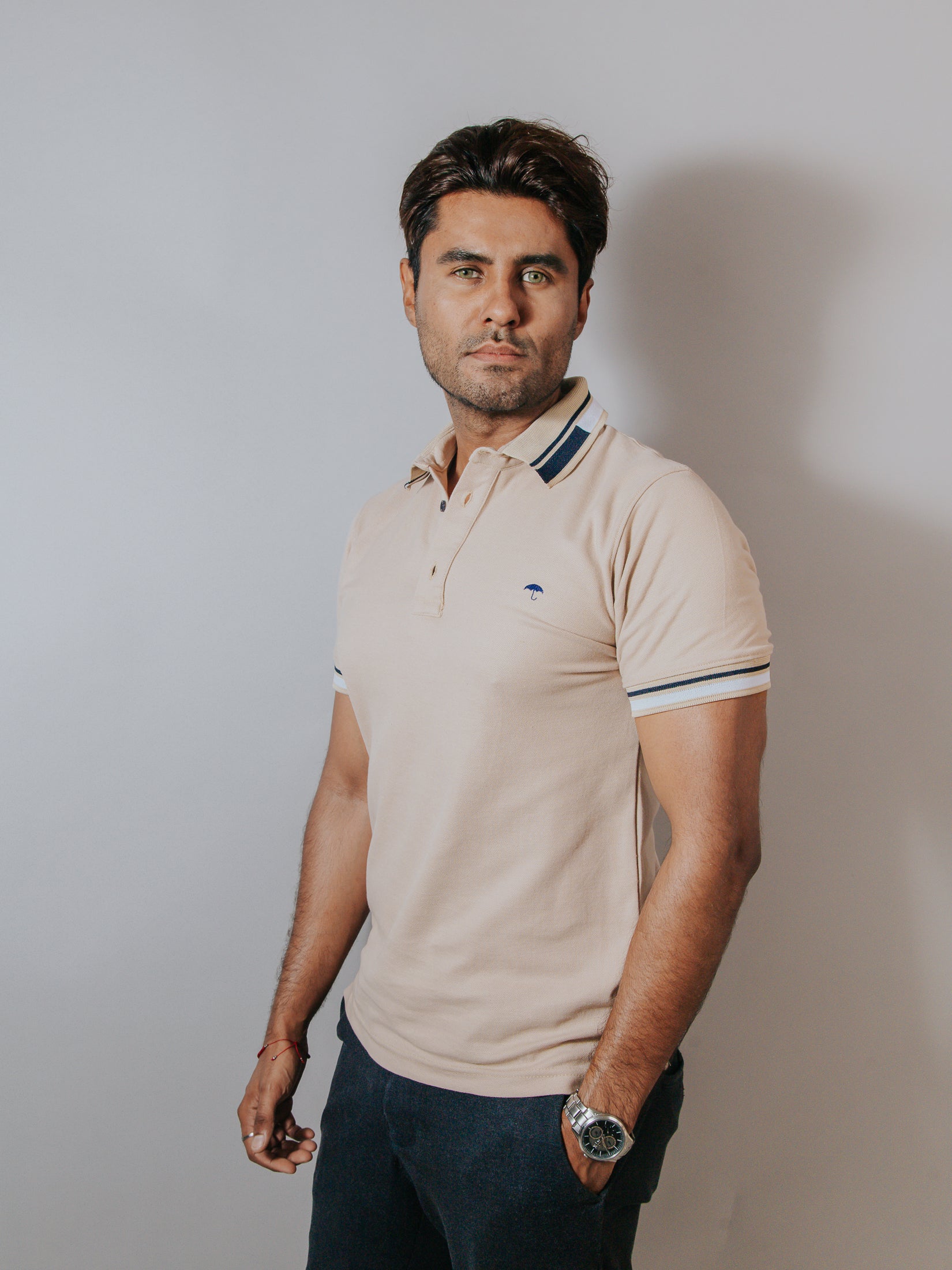 Playera Tipo Polo Hombre Slim Fit Beige Det Marino Y Blanco - 34 (S)-Tiendas Platino