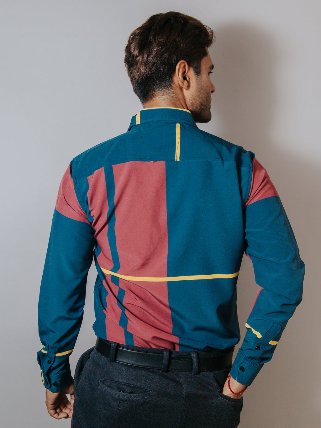 Camisa Hombre Casual Azul Franja Vino y Línea Amarilla