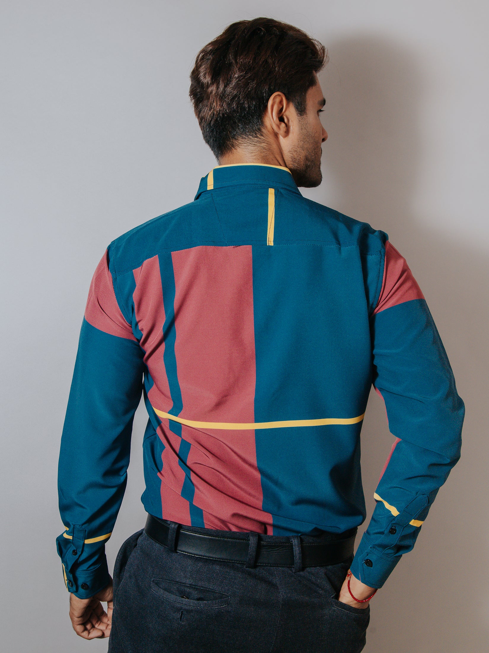 Camisa Hombre Casual Azul Franja Vino y Línea Amarilla