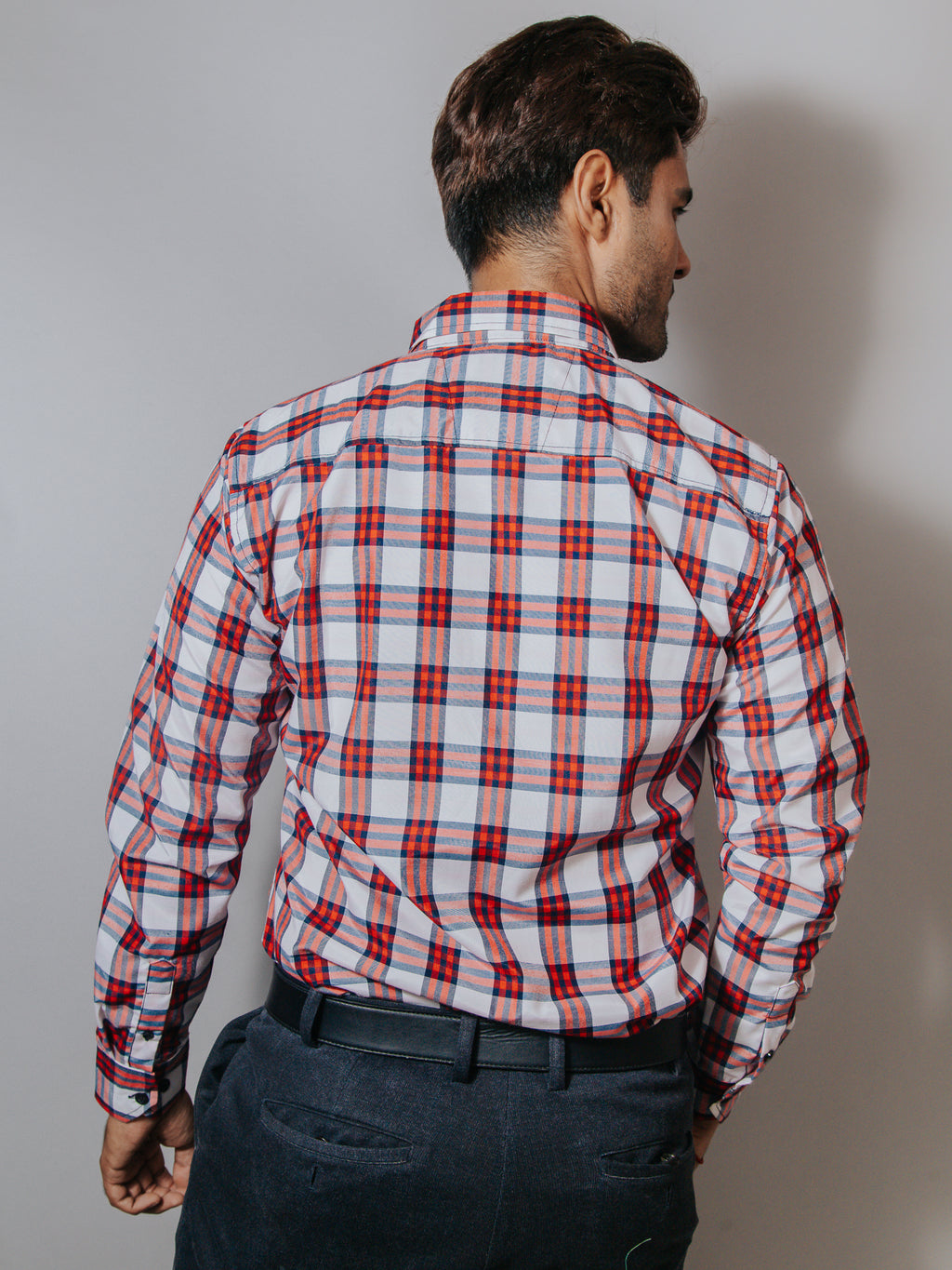 Camisa Hombre Casual Blanca Cuadros Rojo y Azul Marino