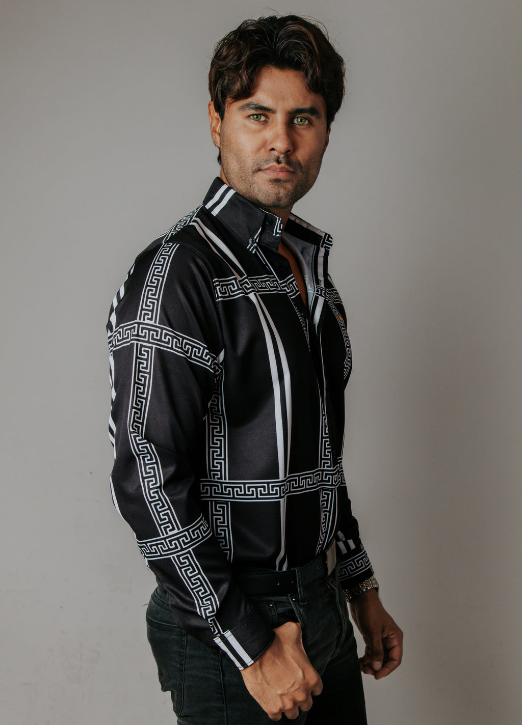 Camisa Hombre Casual Negra Pistache Grecas Blancas