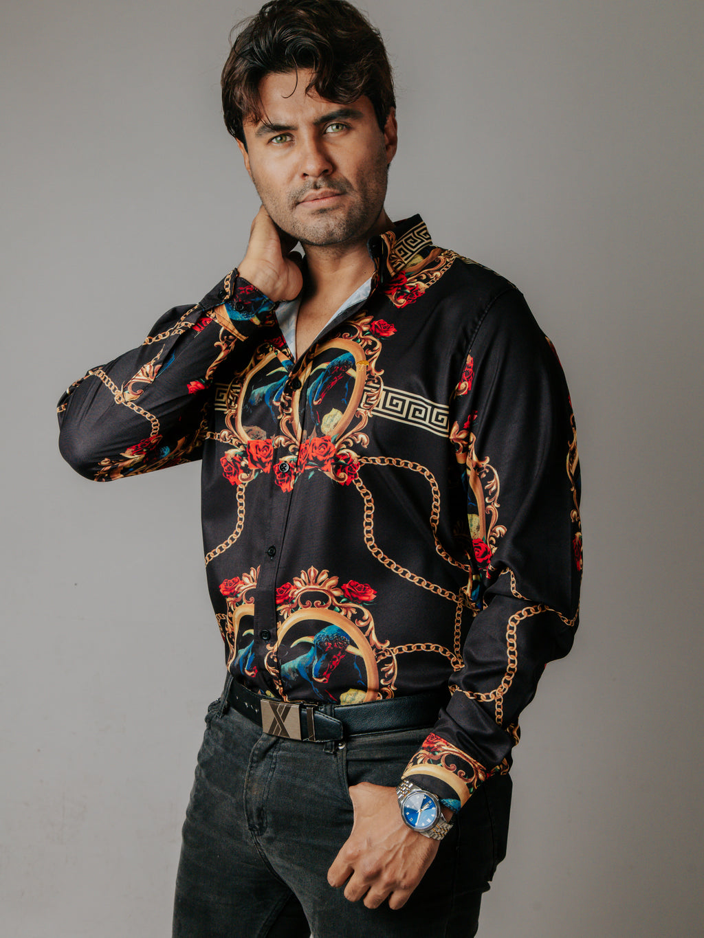 Camisa Hombre Casual Slim Fit Negro Toro Medallón