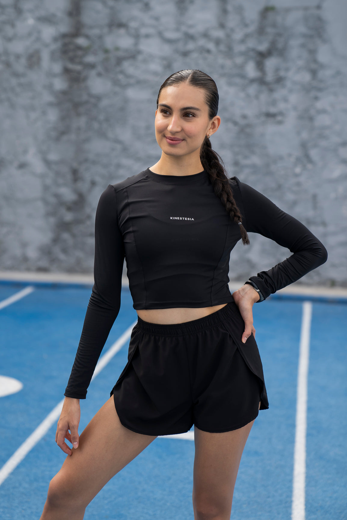 PLAYERA MANGA LARGA NEGRA PARA MUJER KINESTESIA