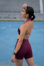 BIKER SHORT VINO con BOLSA MUJER KINESTESIA