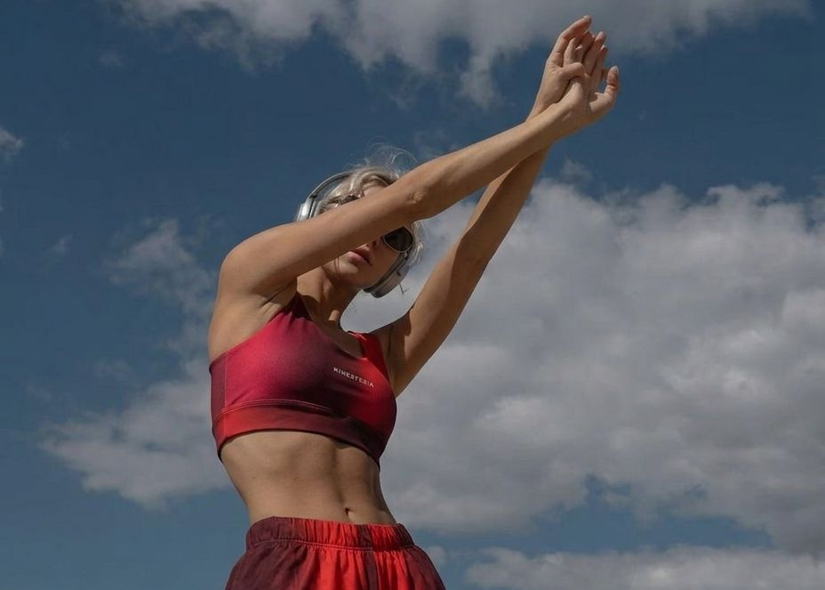 TOP DEPORTIVO MUJER ROJO DEGRADADO KINESTESIA