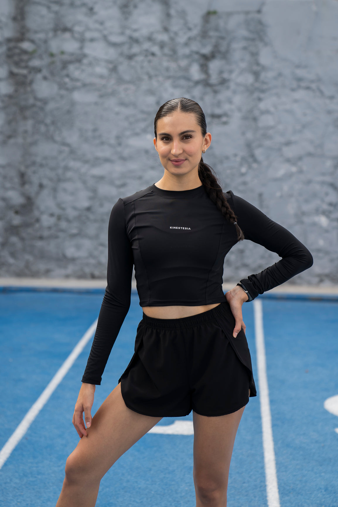 PLAYERA MANGA LARGA NEGRA PARA MUJER KINESTESIA