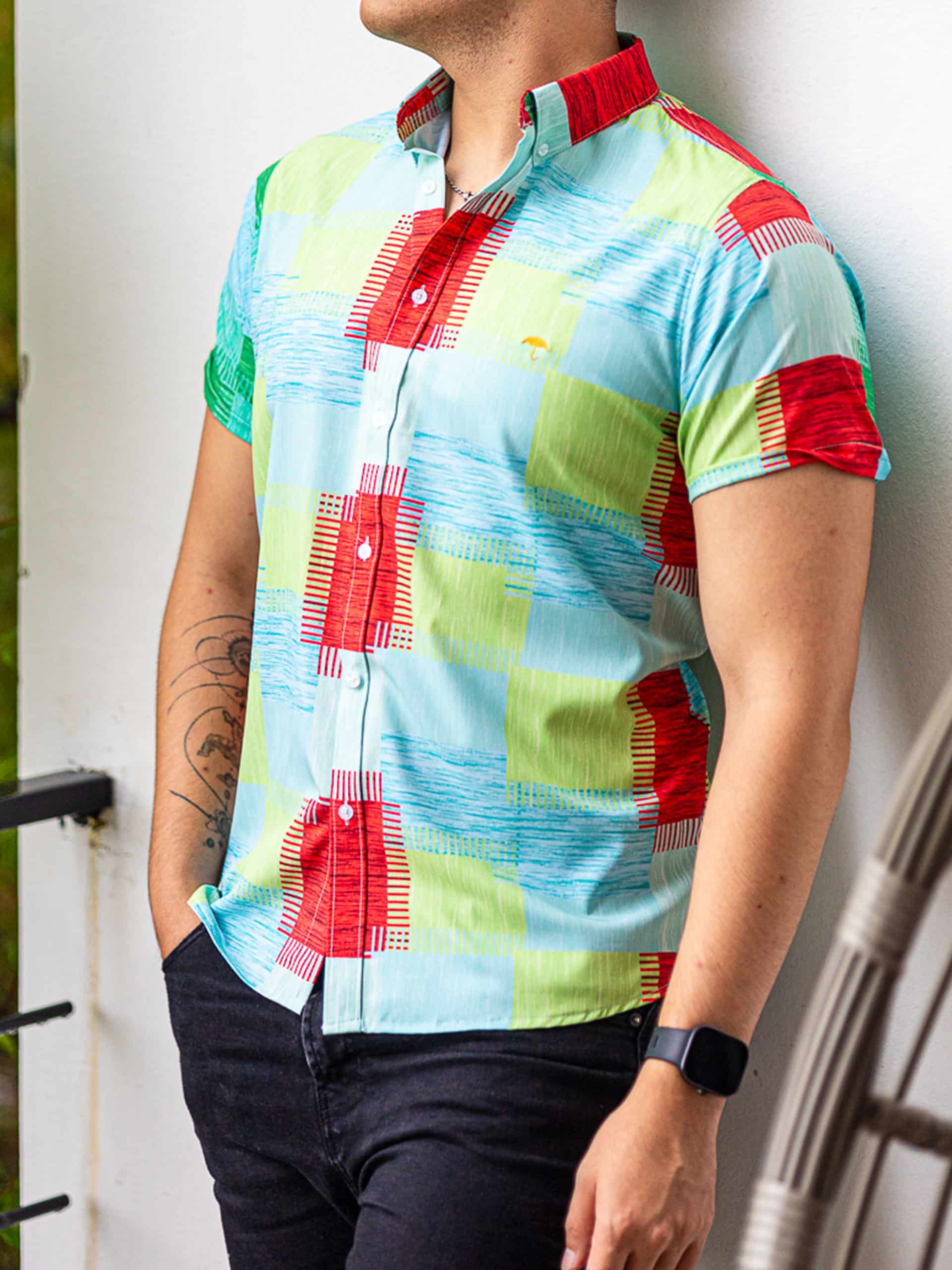 Men's Casual Short-Sleeved Shirt, Green and Red Plaid
