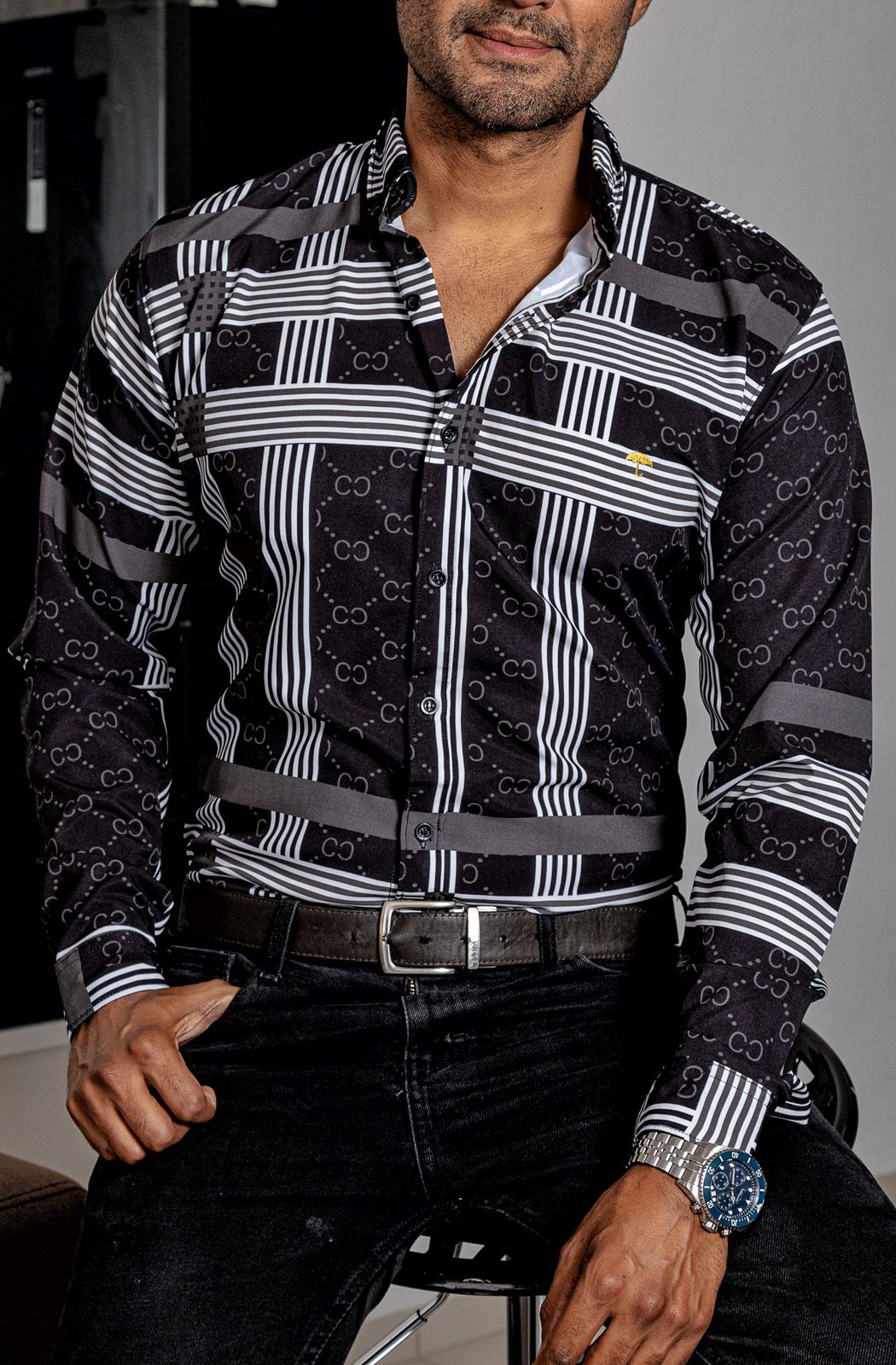 Camisa Hombre Casual Negra Rayas Blancas Figuras